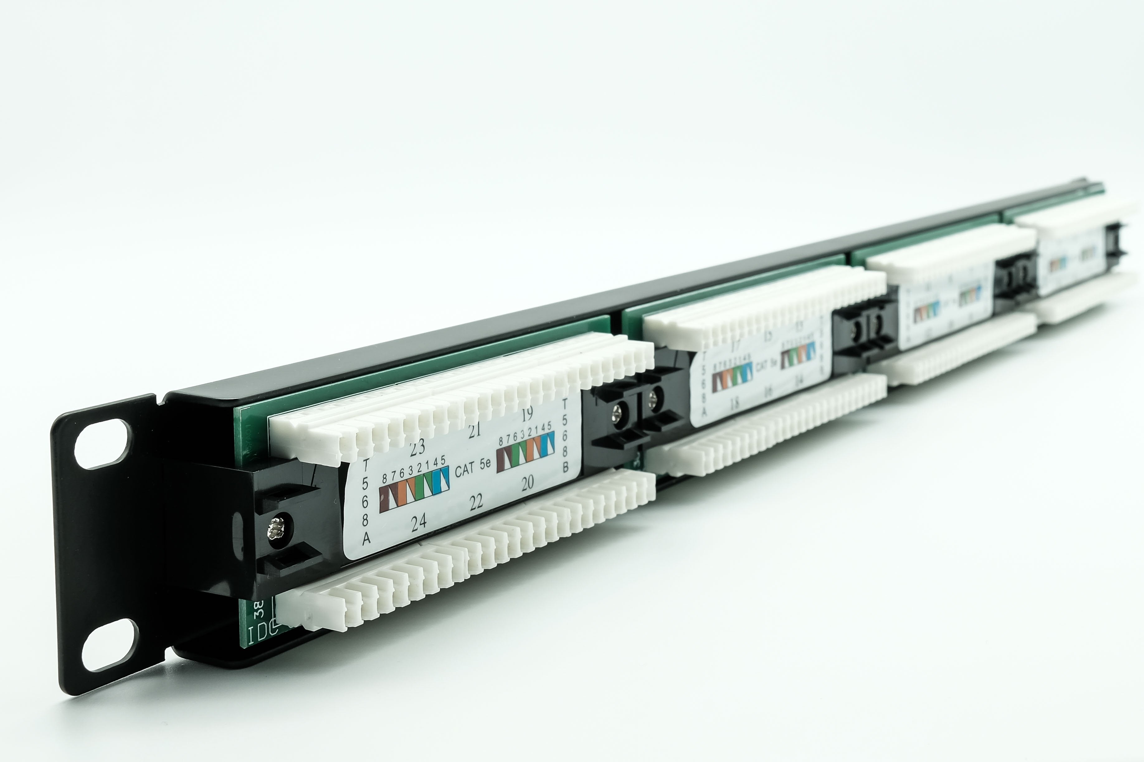 1U 19" 24 Port CAT5E Patch Panel (Dual Use) (UTP) - Netbit UK